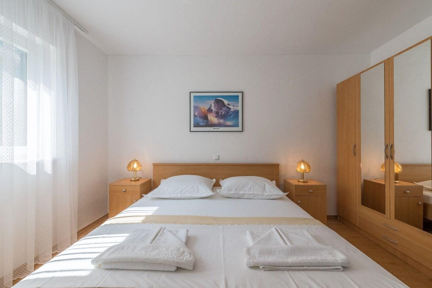 Apartment Bubi โตรกีร์ ภายนอก รูปภาพ